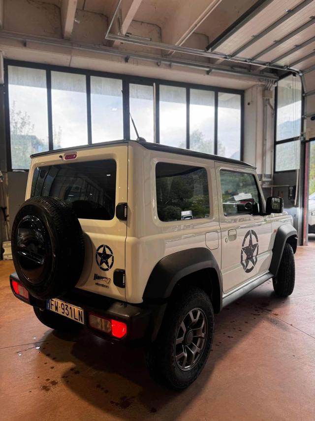 SUZUKI Jimny 1.5 ALLGRIP Comfort LED Navi 4x4 Immagine 1