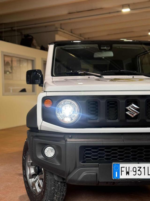 SUZUKI Jimny 1.5 ALLGRIP Comfort LED Navi 4x4 Immagine 2