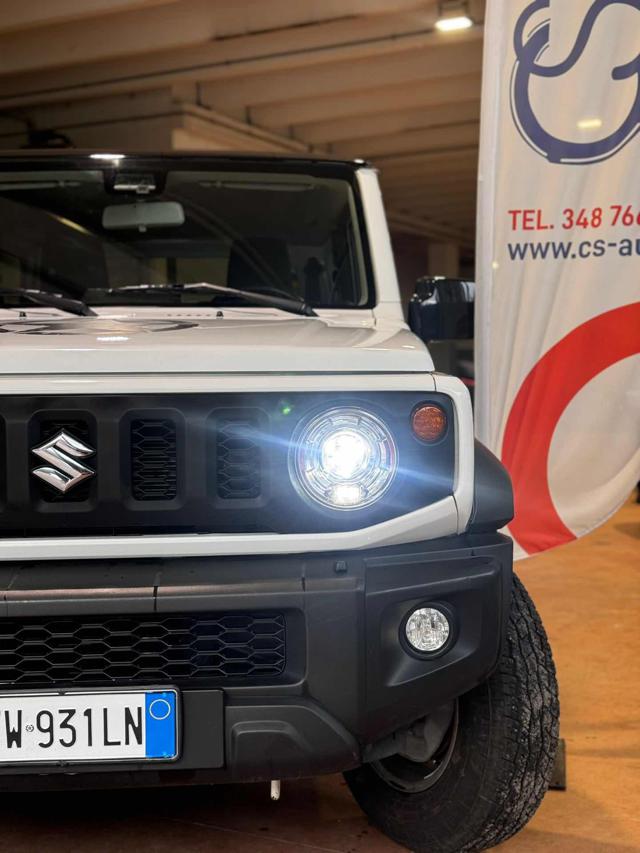 SUZUKI Jimny 1.5 ALLGRIP Comfort LED Navi 4x4 Immagine 3