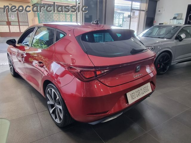 SEAT Leon 1.5 EcoTSI ACT 150 CV 5p. DSG FR HYBRID Immagine 4