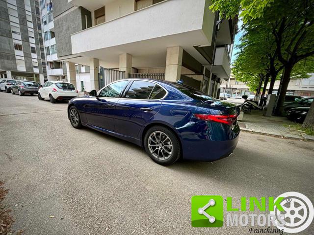 ALFA ROMEO Giulia 2.2 Turbodiesel 136 CV AT8 Business Immagine 2