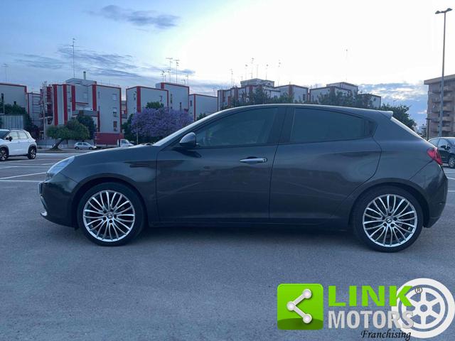 ALFA ROMEO Giulietta 1.6 JTDm-2 105 CV Progression Immagine 1