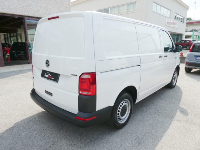 VOLKSWAGEN Transporter T6 2.0 TDi 150 Cv 4 MOTION - Schermo, Bluetooth Immagine 3