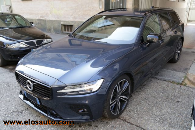 VOLVO V60 D3 AWD Geartronic R-design Immagine 1