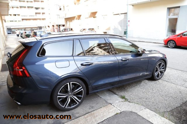 VOLVO V60 D3 AWD Geartronic R-design Immagine 3