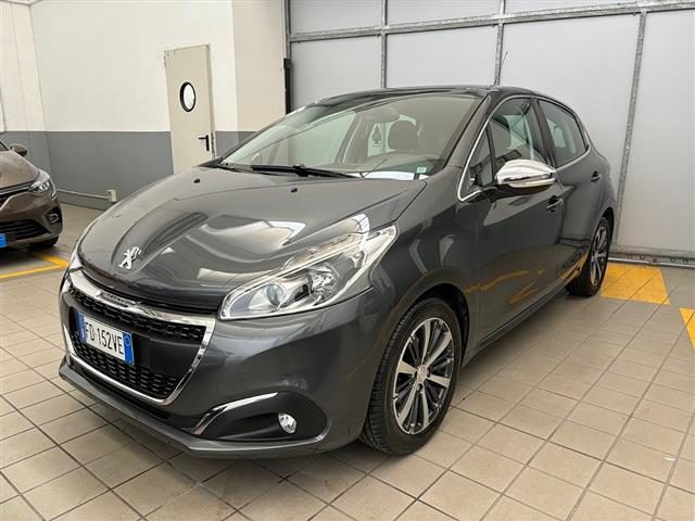 PEUGEOT 208 5 Porte 1.6 BlueHDi 75cv Allure Immagine 1