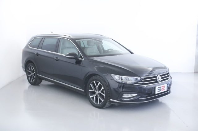 VOLKSWAGEN Passat Variant 2.0 TDI SCR EVO DSG Executive Immagine 4