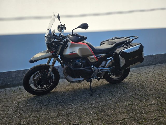 MOTO GUZZI V85 TT TRAVEL Immagine 0