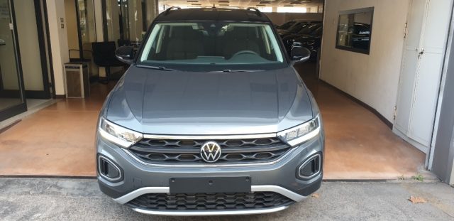 VOLKSWAGEN T-Roc 1.5 TSI ACT DSG Life Immagine 0