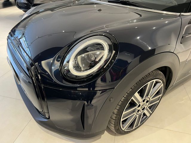 MINI Mini Mini 1.5 Cooper Yours Cabrio Immagine 1