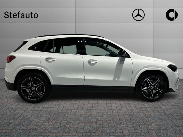 MERCEDES-BENZ GLA 180 Automatic AMG Line Advanced Plus Immagine 1