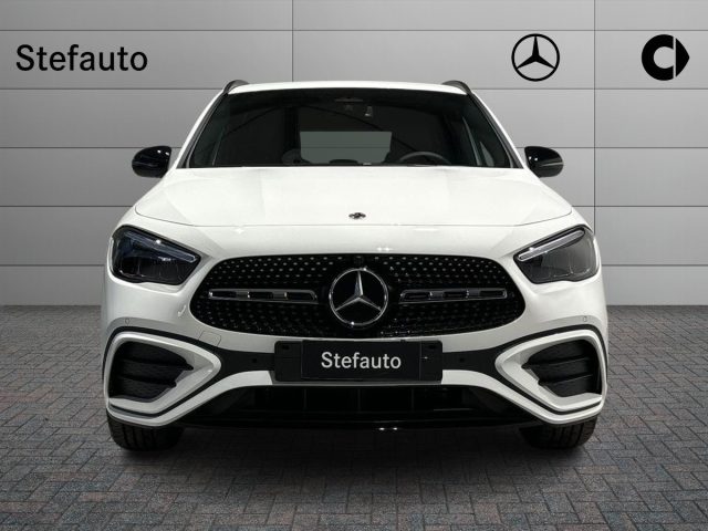 MERCEDES-BENZ GLA 180 Automatic AMG Line Advanced Plus Immagine 3