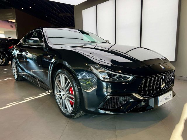 MASERATI Ghibli 2.0 mhev GT 330cv Sport Pack , ADAS , Guida auton. Immagine 2