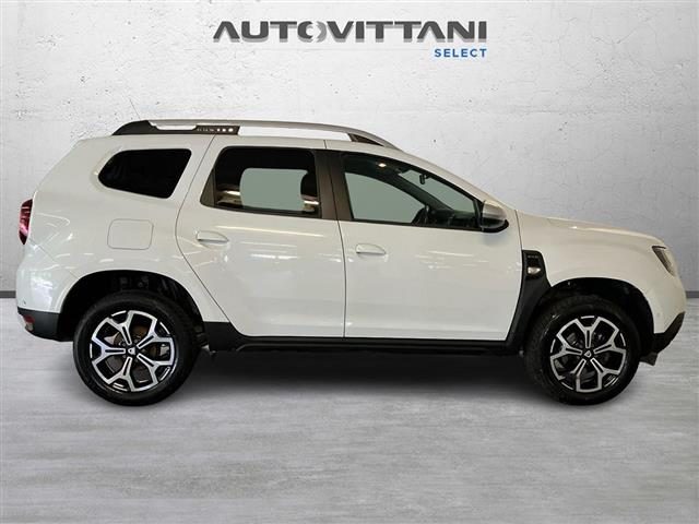 DACIA Duster 1.5 blue dci Prestige 4x4 s s 115cv my19 Immagine 4