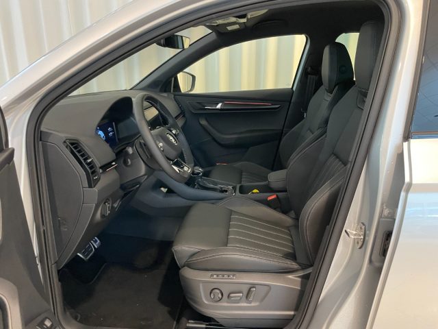 SKODA Karoq 2.0 TDI 4x4 DSG SportLine Matrix GANCIO Pelle Navi Immagine 3