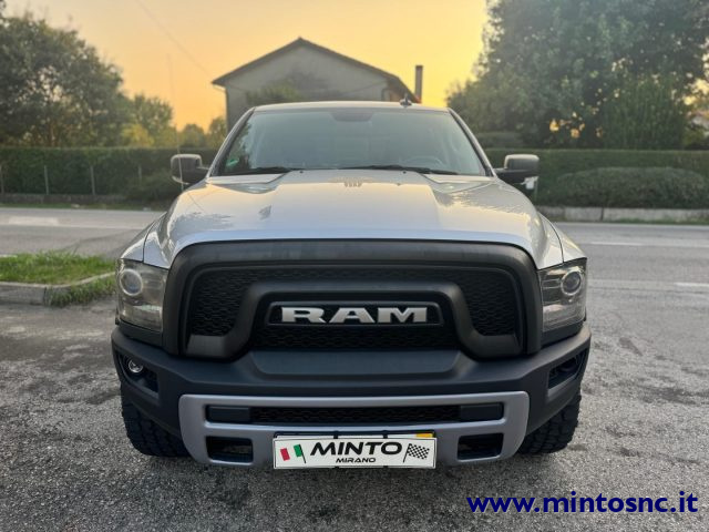 DODGE RAM 1500 5.7 V8 Immagine 4