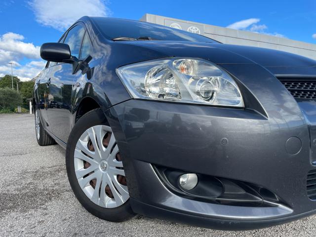 TOYOTA Auris 1.4 D-4D 5 porte Sol MY'08 Immagine 4