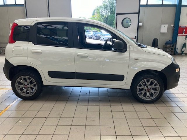 FIAT Panda 1.3 MJT 80 CV S&S 4x4  5 POSTI Immagine 2