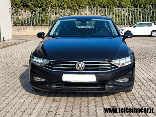 VOLKSWAGEN Passat Variant 1.6 TDI SCR DSG Business BMT Immagine 2