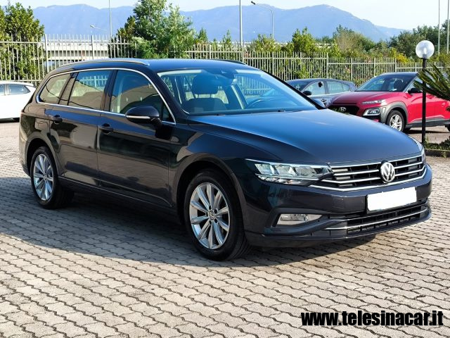 VOLKSWAGEN Passat Variant 1.6 TDI SCR DSG Business BMT Immagine 3