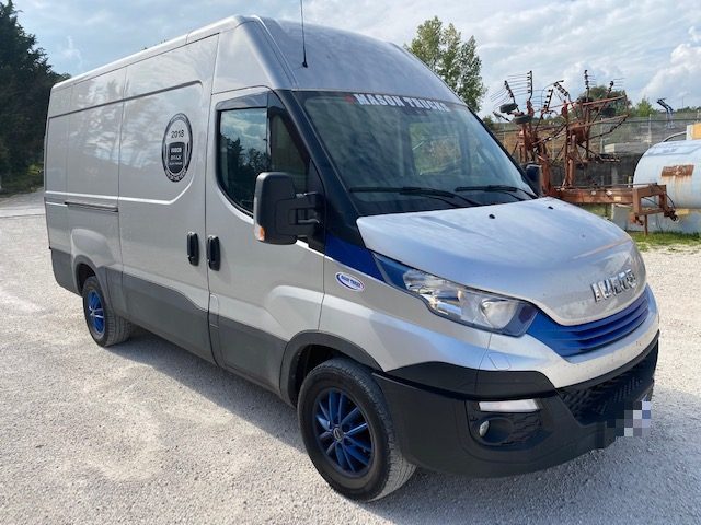 IVECO 35S14N CNG HI-MATIC  ANNO 2018 KM 33605 Immagine 3