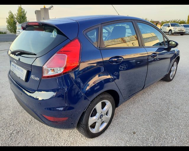 FORD Fiesta 1.5 TDCi 75CV 5 porte Immagine 4