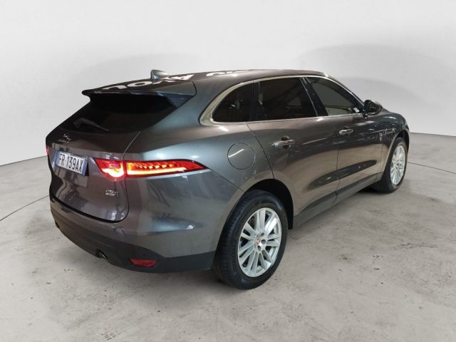 JAGUAR F-Pace 2.0 D 240 CV AWD aut. Prestige Immagine 2