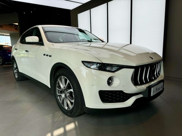 MASERATI Levante 3.0 V6 250 Cv , ADAS Driver ass. pack plus Immagine 2