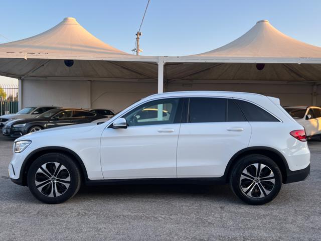 MERCEDES-BENZ GLC 200 d 4Matic Sport Immagine 3