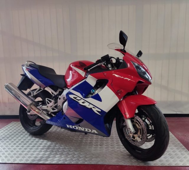 HONDA CBR 600 F 2001 Immagine 0