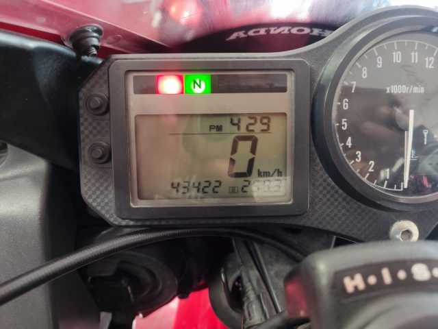 HONDA CBR 600 F 2001 Immagine 2