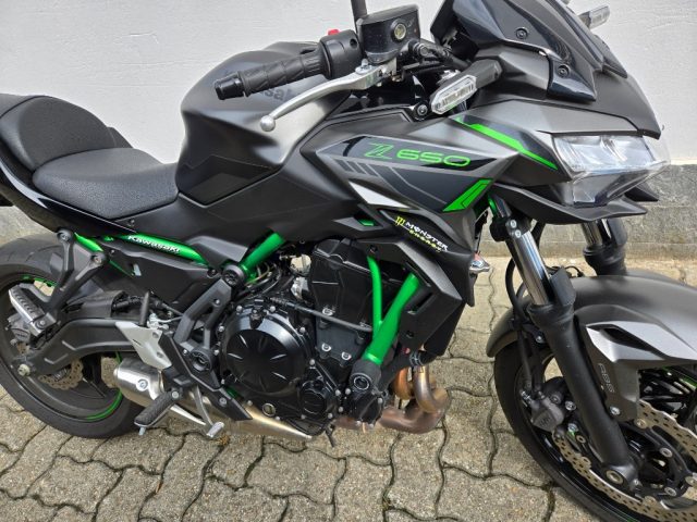 KAWASAKI Z 650 EURO 5 ABS Immagine 4