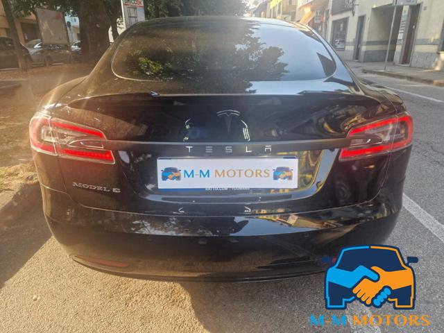 TESLA Model S 75 D  Dual Motor PELLE TOTALE BIANCA Immagine 4