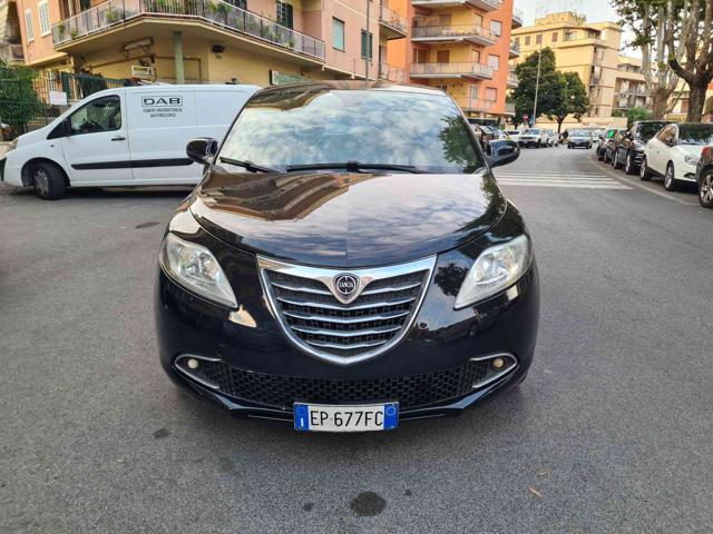 LANCIA Ypsilon 1.3 MJT 16V 95 CV 5 porte S&S Gold Immagine 1