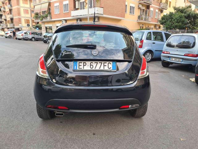 LANCIA Ypsilon 1.3 MJT 16V 95 CV 5 porte S&S Gold Immagine 4