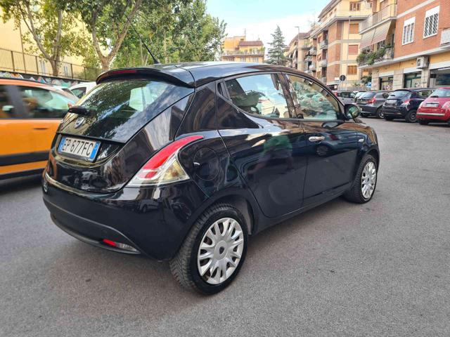 LANCIA Ypsilon 1.3 MJT 16V 95 CV 5 porte S&S Gold Immagine 3