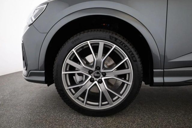 AUDI Q3 SPB 40 TDI quattro S tronic S line edition Immagine 2