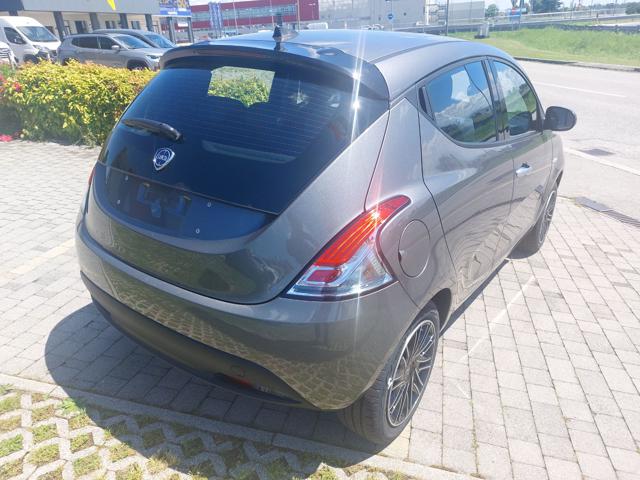 LANCIA Ypsilon 1.0 FireFly 5 porte S&S Hybrid Oro Immagine 2