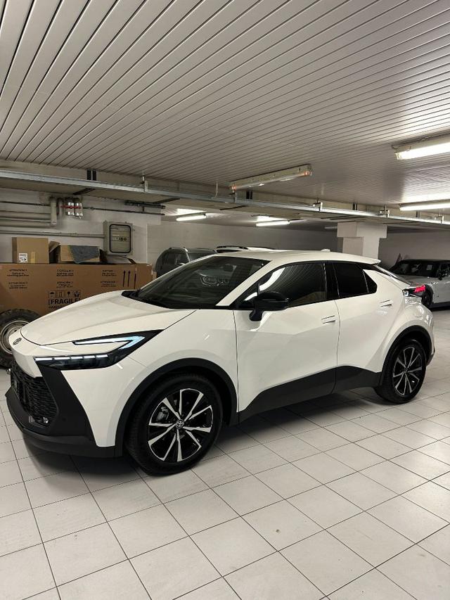 TOYOTA C-HR 1.8 Hybrid E-CVT Trend Immagine 2