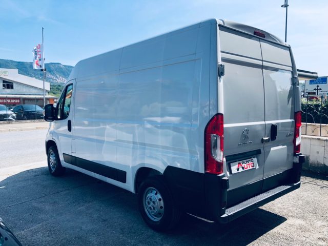 PEUGEOT Boxer 335 2.2 BlueHDi 140 S&S PC-TM Furgone Immagine 4