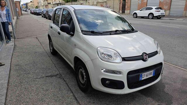 FIAT Panda 1.0 70cv S&S Hybrid Van 2 posti Immagine 2