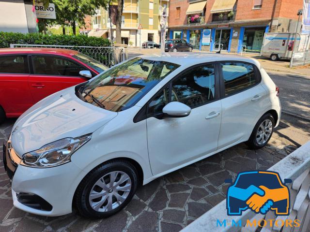 PEUGEOT 208 BlueHDi 100 5 porte Allure Immagine 2