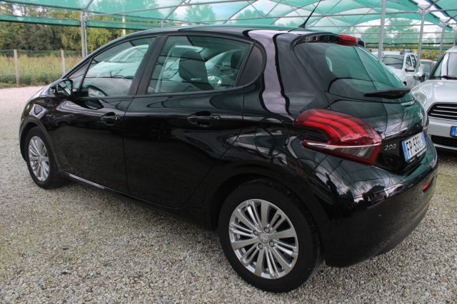 PEUGEOT 208 PureTech 82 5 porte Allure Immagine 3