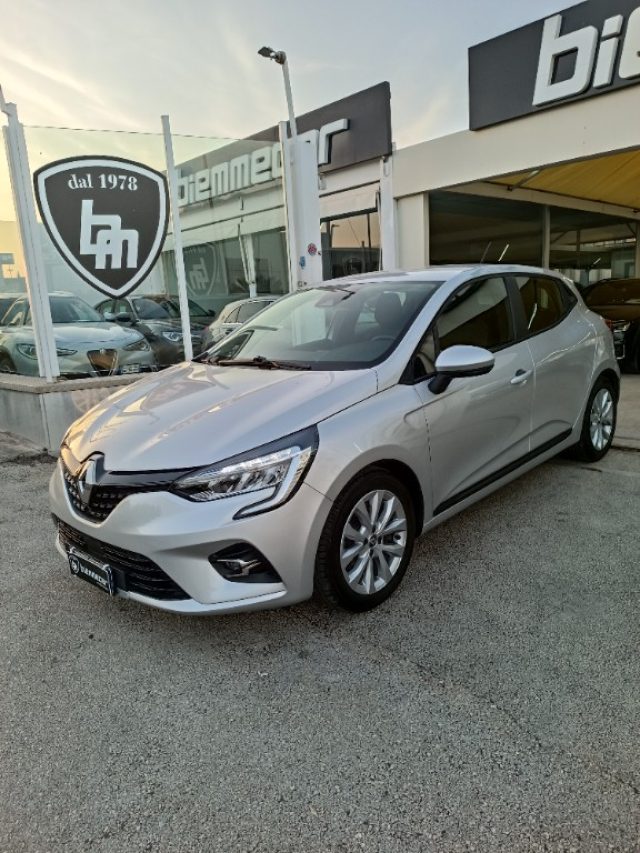 RENAULT Clio TCe 100 CV 5 porte Business  I.E Immagine 1