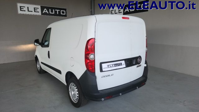 FIAT Doblo Doblò 1.6 MJT 105CV Lounge 3 Posti Immagine 3