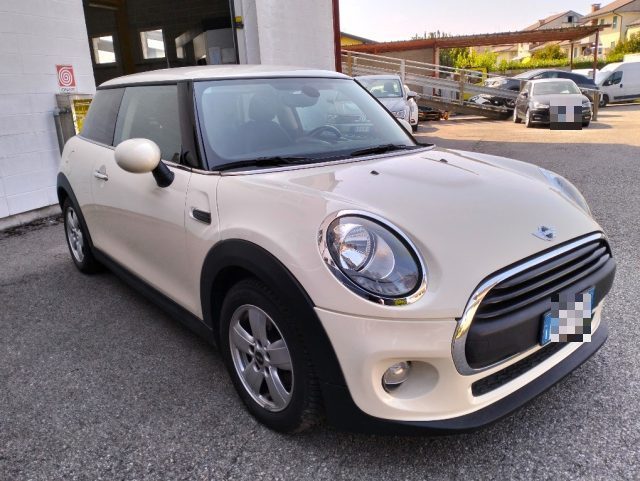 MINI One 1.2 One 75 CV Neopatentati Immagine 1