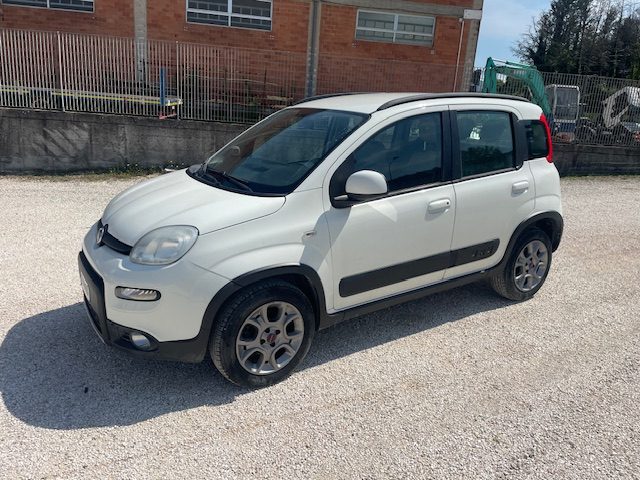 FIAT PANDA 1.3 MJT S&S  4X4 KM 132675 ANNO 2015 Immagine 0