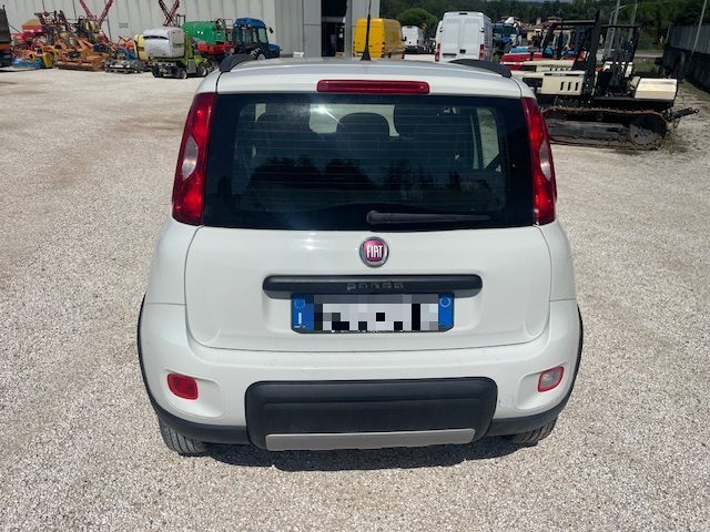 FIAT PANDA 1.3 MJT S&S  4X4 KM 132675 ANNO 2015 Immagine 2