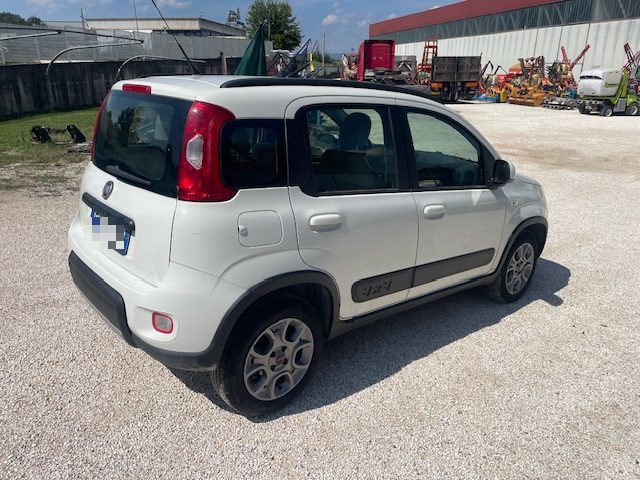 FIAT PANDA 1.3 MJT S&S  4X4 KM 132675 ANNO 2015 Immagine 3