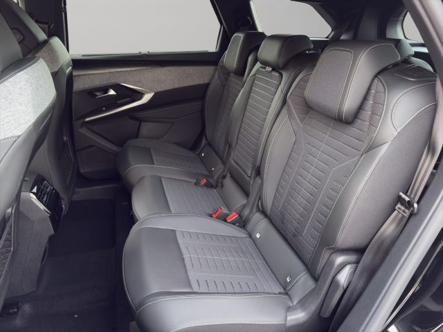 PEUGEOT 5008 NUOVO HYBRID 145 E-DCS6 GT - foto 21